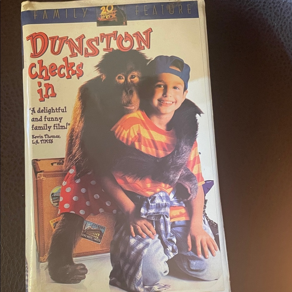 Dunston Checks In VHS - Family Feature